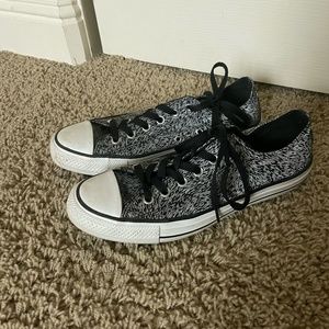 Women's Low Top Converse